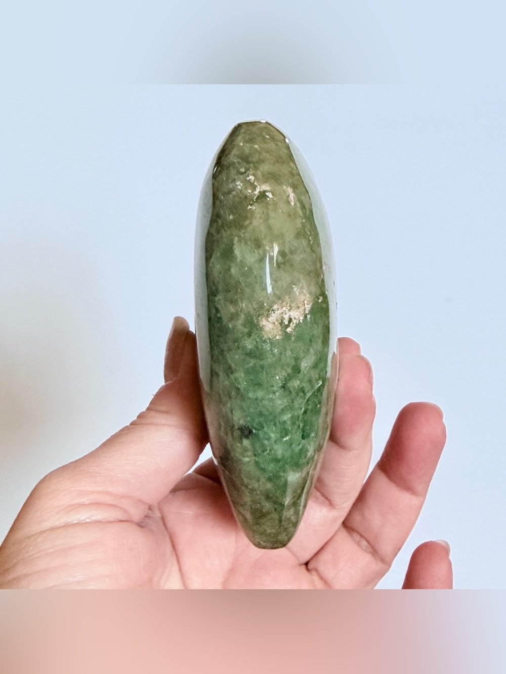 Stunning Green Strawberry Quartz Heart Polished Crystal Paperweight 1.2lb 4.5” - Picture 9 of 14